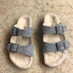 NWOT Birkenstock Arizona Happy Lamb Wool Size 1-1.5